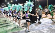 Foto de la galería: Con gran energía estudiantil y la hinchada a pleno: la estudiantina vivió su última noche de calle