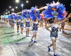 Foto de la galería: Con gran energía estudiantil y la hinchada a pleno: la estudiantina vivió su última noche de calle
