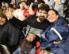 Foto de la galería: Con gran energía estudiantil y la hinchada a pleno: la estudiantina vivió su última noche de calle