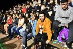 Foto de la galería: Con gran energía estudiantil y la hinchada a pleno: la estudiantina vivió su última noche de calle