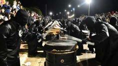 Foto de la galería: Con gran energía estudiantil y la hinchada a pleno: la estudiantina vivió su última noche de calle