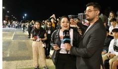Foto de la galería: Con gran energía estudiantil y la hinchada a pleno: la estudiantina vivió su última noche de calle