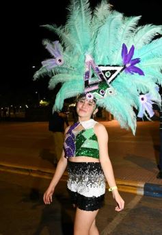 Foto de la galería: Con gran energía estudiantil y la hinchada a pleno: la estudiantina vivió su última noche de calle