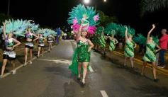 Foto de la galería: Con gran energía estudiantil y la hinchada a pleno: la estudiantina vivió su última noche de calle
