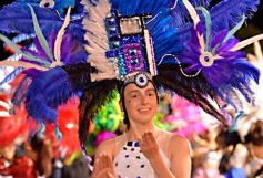 Foto de la galería: Con gran energía estudiantil y la hinchada a pleno: la estudiantina vivió su última noche de calle