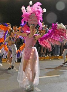 Foto de la galería: Estudiantina: otras postales que dejó la cuarta noche en la costanera