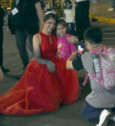 Foto de la galería: Estudiantina: otras postales que dejó la cuarta noche en la costanera