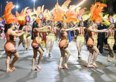 Foto de la galería: Estudiantina: otras postales que dejó la cuarta noche en la costanera