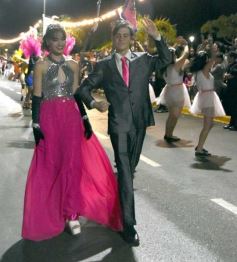 Foto de la galería: Estudiantina: otras postales que dejó la cuarta noche en la costanera