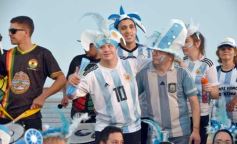 Foto de la galería: Estudiantina: otras postales que dejó la cuarta noche en la costanera