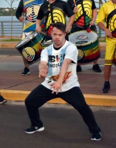 Foto de la galería: Estudiantina: otras postales que dejó la cuarta noche en la costanera