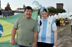 Foto de la galería: Estudiantina: otras postales que dejó la cuarta noche en la costanera