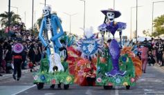 Foto de la galería: Estudiantina: otras postales que dejó la cuarta noche en la costanera