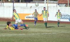 Foto de la galería: Con goleada en casa los auriazules sumaron su primer triunfo en el Regional Amateur
