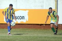 Foto de la galería: Con goleada en casa los auriazules sumaron su primer triunfo en el Regional Amateur