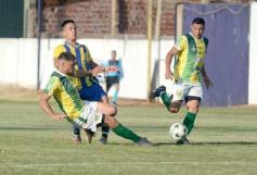 Foto de la galería: Con goleada en casa los auriazules sumaron su primer triunfo en el Regional Amateur