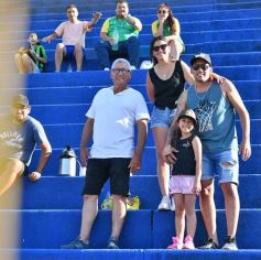 Foto de la galería: Con goleada en casa los auriazules sumaron su primer triunfo en el Regional Amateur