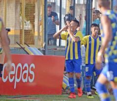 Foto de la galería: Con goleada en casa los auriazules sumaron su primer triunfo en el Regional Amateur