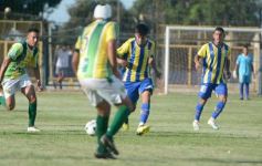 Foto de la galería: Con goleada en casa los auriazules sumaron su primer triunfo en el Regional Amateur