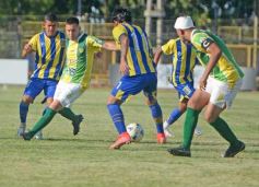 Foto de la galería: Con goleada en casa los auriazules sumaron su primer triunfo en el Regional Amateur