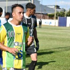 Foto de la galería: Con goleada en casa los auriazules sumaron su primer triunfo en el Regional Amateur