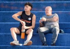 Foto de la galería: Con goleada en casa los auriazules sumaron su primer triunfo en el Regional Amateur