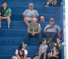 Foto de la galería: Con goleada en casa los auriazules sumaron su primer triunfo en el Regional Amateur