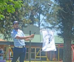 Foto de la galería: Abierto de Golf: el título en la tierra colorada fue para el puntano Puma Domínguez
