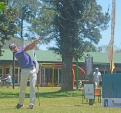 Foto de la galería: Abierto de Golf: el título en la tierra colorada fue para el puntano Puma Domínguez
