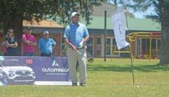 Foto de la galería: Abierto de Golf: el título en la tierra colorada fue para el puntano Puma Domínguez