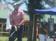 Foto de la galería: Abierto de Golf: el título en la tierra colorada fue para el puntano Puma Domínguez