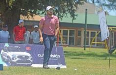 Foto de la galería: Abierto de Golf: el título en la tierra colorada fue para el puntano Puma Domínguez