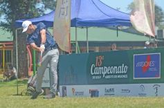 Foto de la galería: Abierto de Golf: el título en la tierra colorada fue para el puntano Puma Domínguez