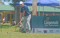 Foto de la galería: Abierto de Golf: el título en la tierra colorada fue para el puntano Puma Domínguez