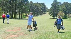Foto de la galería: Abierto de Golf: el título en la tierra colorada fue para el puntano Puma Domínguez