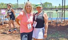 Foto de la galería: Las chicas del Hockey Nacional hicieron rodar la bocha en la capital misionera