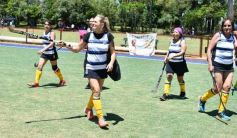 Foto de la galería: Las chicas del Hockey Nacional hicieron rodar la bocha en la capital misionera