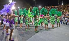 Foto de la galería: Show de Scolas: con un público colmado los estudiantes se despidieron de la estudiantina posadeña