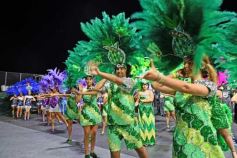 Foto de la galería: Show de Scolas: con un público colmado los estudiantes se despidieron de la estudiantina posadeña