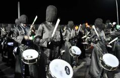 Foto de la galería: Show de Scolas: con un público colmado los estudiantes se despidieron de la estudiantina posadeña