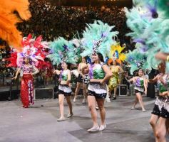Foto de la galería: Show de Scolas: con un público colmado los estudiantes se despidieron de la estudiantina posadeña