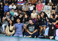 Foto de la galería: Show de Scolas: con un público colmado los estudiantes se despidieron de la estudiantina posadeña