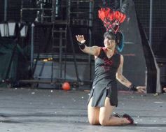 Foto de la galería: Show de Scolas: con un público colmado los estudiantes se despidieron de la estudiantina posadeña