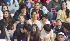 Foto de la galería: Show de Scolas: con un público colmado los estudiantes se despidieron de la estudiantina posadeña