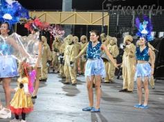 Foto de la galería: Show de Scolas: con un público colmado los estudiantes se despidieron de la estudiantina posadeña
