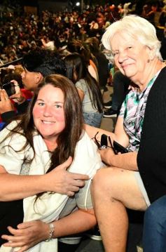 Foto de la galería: Show de Scolas: con un público colmado los estudiantes se despidieron de la estudiantina posadeña