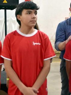 Foto de la galería: Celebración familiar y de fe en la confirmación de grupos de jóvenes de Garupá