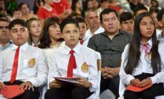 Foto de la galería: Celebración familiar y de fe en la confirmación de grupos de jóvenes de Garupá
