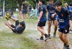 Foto de la galería: Capri festejó en casa con los campeones del M-16 de Rugby