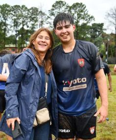 Foto de la galería: Capri festejó en casa con los campeones del M-16 de Rugby